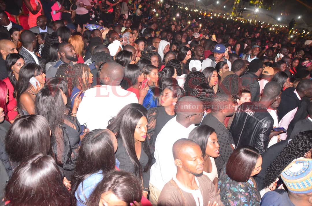 Grand Bal de YOUSSOU NDOUR : Les plus belles filles de DAKAR étaient au rendez-vous. Regardez.