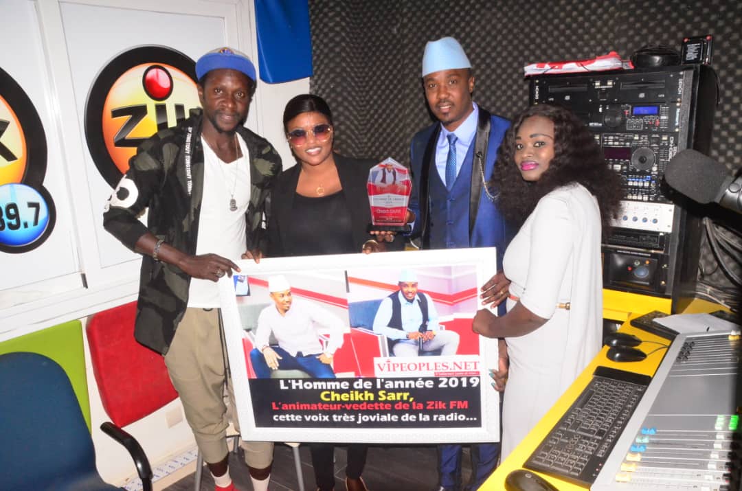Homme de l'année 2019: VIPEOPLES.NET décerne le titre de meilleur animateur à Cheikh Sarr de la Radio Zik FM