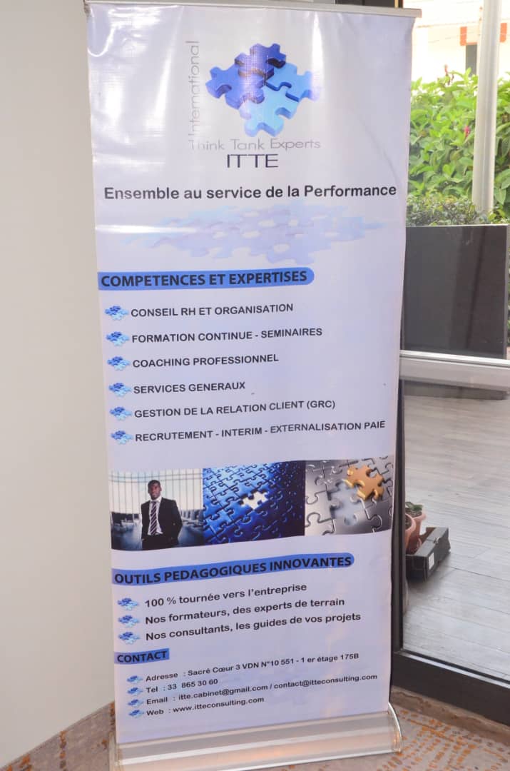 En direct Pullman: FDSUT lance la journée des START-UPS, expositions des participants.