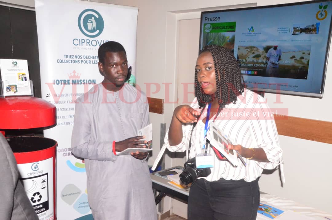 Les images de la journée des START-UPS por promouvoir l'entreprenariat sénégalais avec la FDSUT.