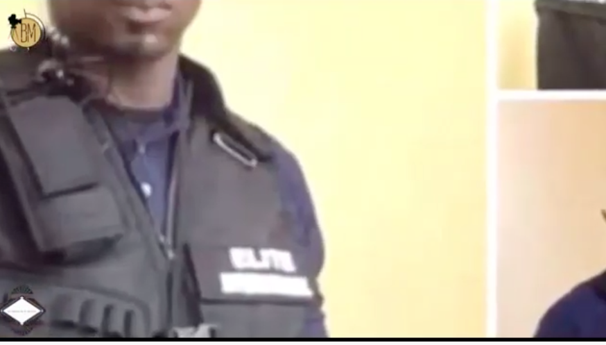 Les empires de la securite