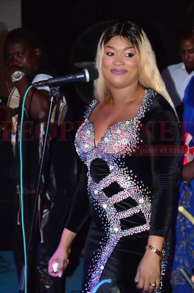 20 PHOTOS: Quand la classé et l'élégance répondent aux normes de la lionne Titi avant le 04 avril pour l'indépendance du Sénégal à Paris