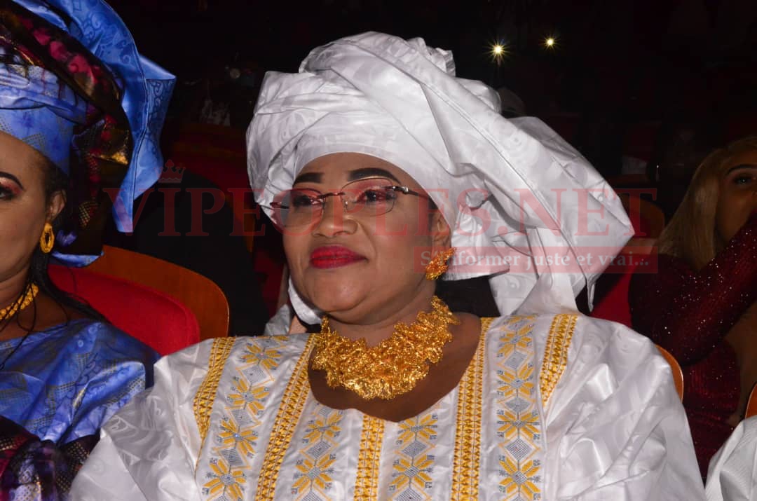 ST VALENTIN: Regardez comment le couple du groupe Maabo, Abdoul et Mia ont fait au Grand Théatre Doudou Ndiaye Rose