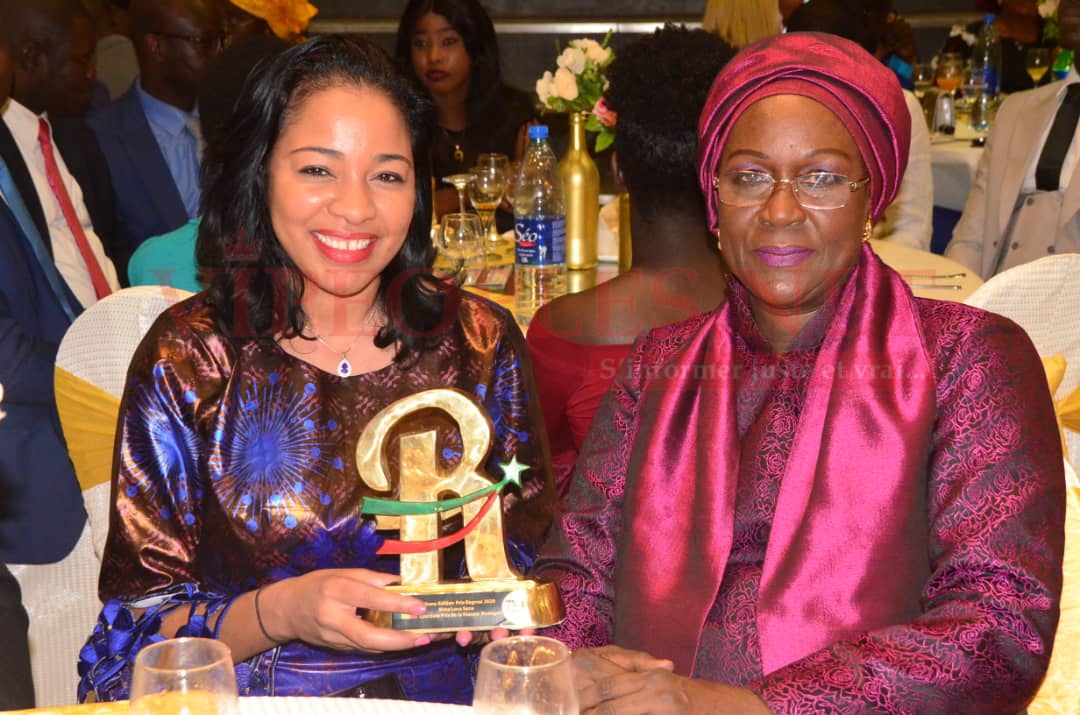 VIDÉO: Ce que vous avez raté en images sur la 8éme éditions des PRIX RANGNÉE au Musée de la Civilisation Noire. VIDÉO: Ce que vous avez raté en images sur la 8éme éditions des PRIX RANGNÉE au Musée de la Civilisation Noire.