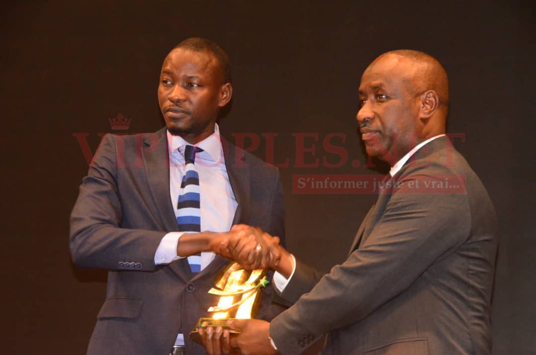 VIDÉO: Ce que vous avez raté en images sur la 8éme éditions des PRIX RANGNÉE au Musée de la Civilisation Noire. VIDÉO: Ce que vous avez raté en images sur la 8éme éditions des PRIX RANGNÉE au Musée de la Civilisation Noire.