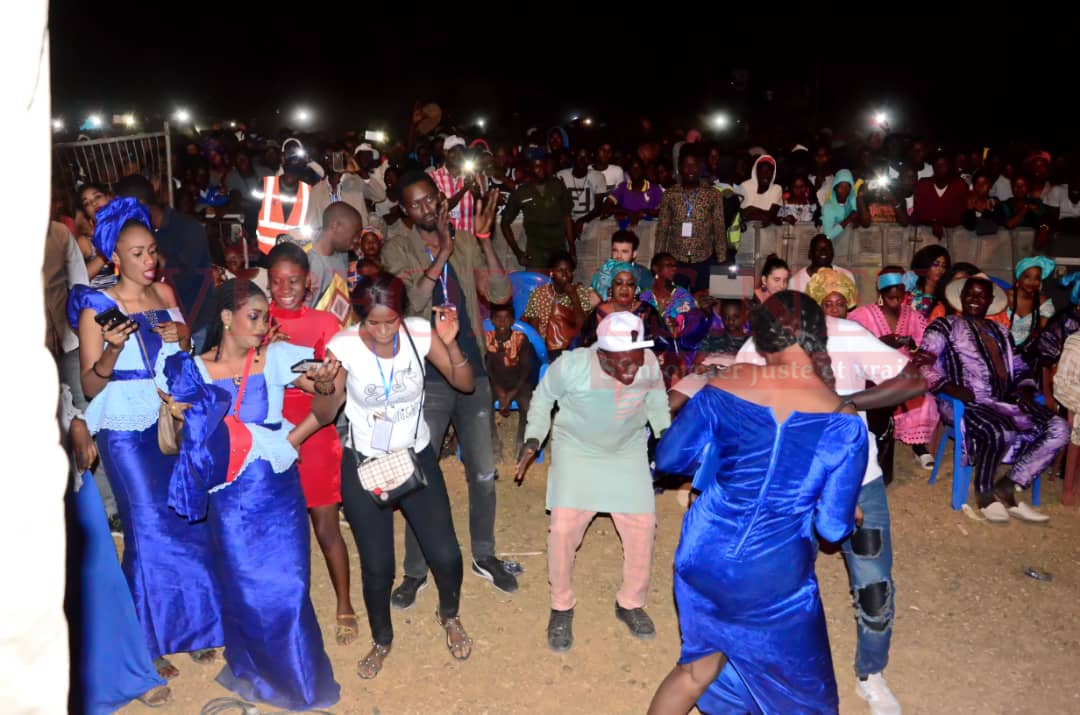 PHOTOS: FESTIVAL DU SAHEL, stylée et fashion,la lionne de la musique, TITI rougit encore de talent à Tamba