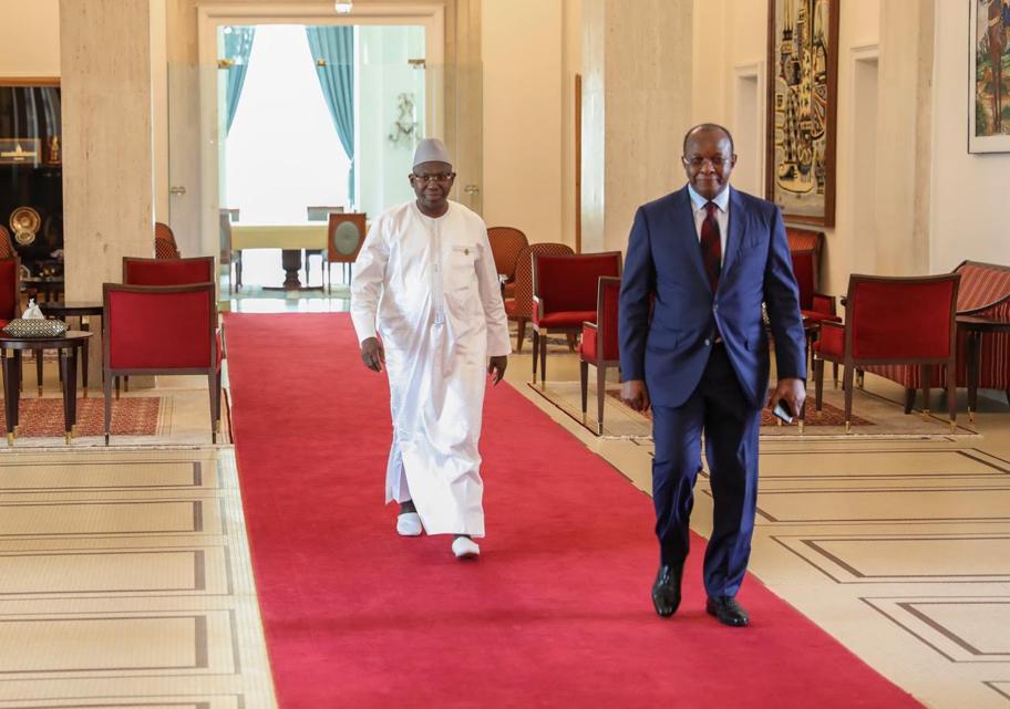 Photos en live au Palais de la République: Macky Sall reçoit ses frères