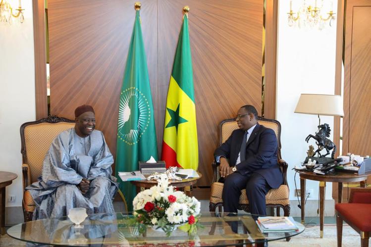 Photos en live au Palais de la République: Macky Sall reçoit ses frères