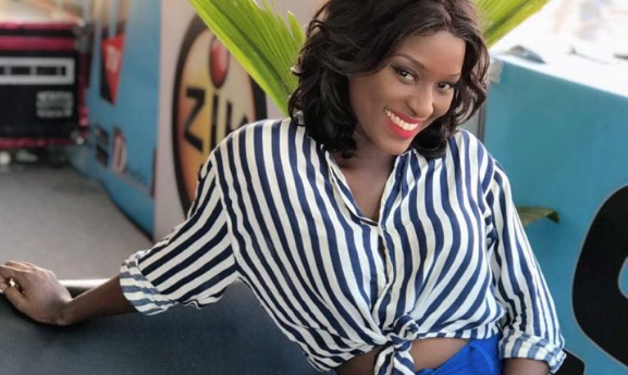 Amy Diana Ndoye modèle et animatrice à la Sentv,et ses trois tentatives de dépigmentation Amy Diana Ndoye modèle et animatrice à la Sentv,et ses trois tentatives de dépigmentation