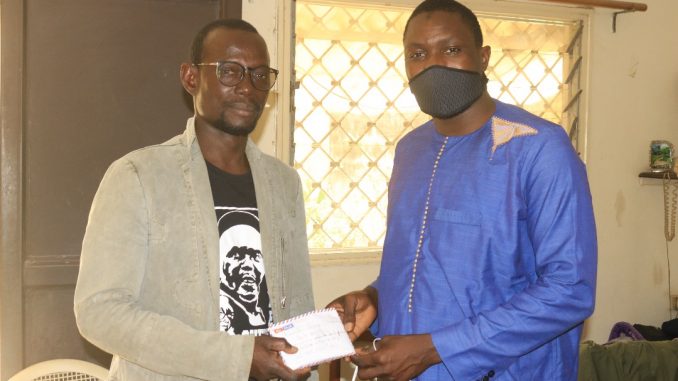 CAGNOTTE LEETCHI ANPELS – Remise De L’argent Collecté À La Famille Pouye (1.028.600 Fcfa)
