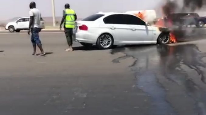 Autoroute à péage: une voiture de marque bmw prend feu à la gare de péage de …