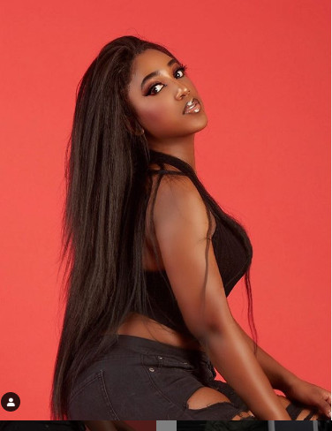 Liliane, la fille de Dj Edouardo, une vraie bombe!