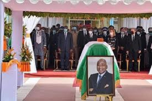 Hommage au Premier ministre ivoirien : le président Macky Sall était hier à la cérémonie