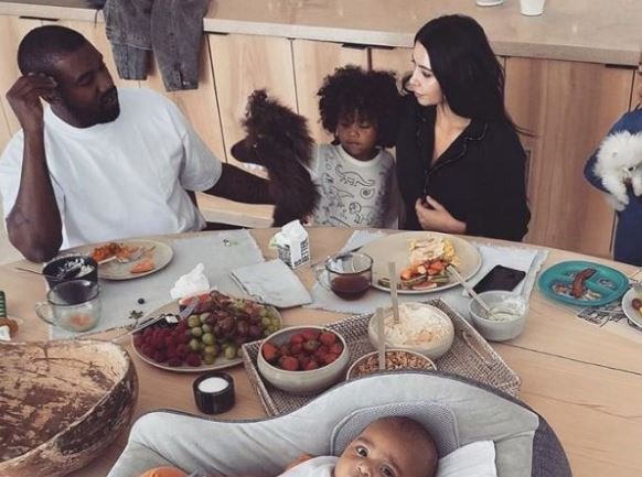 Kim Kardashian et Kanye West : vacances en famille pour “sauver” leur mariage