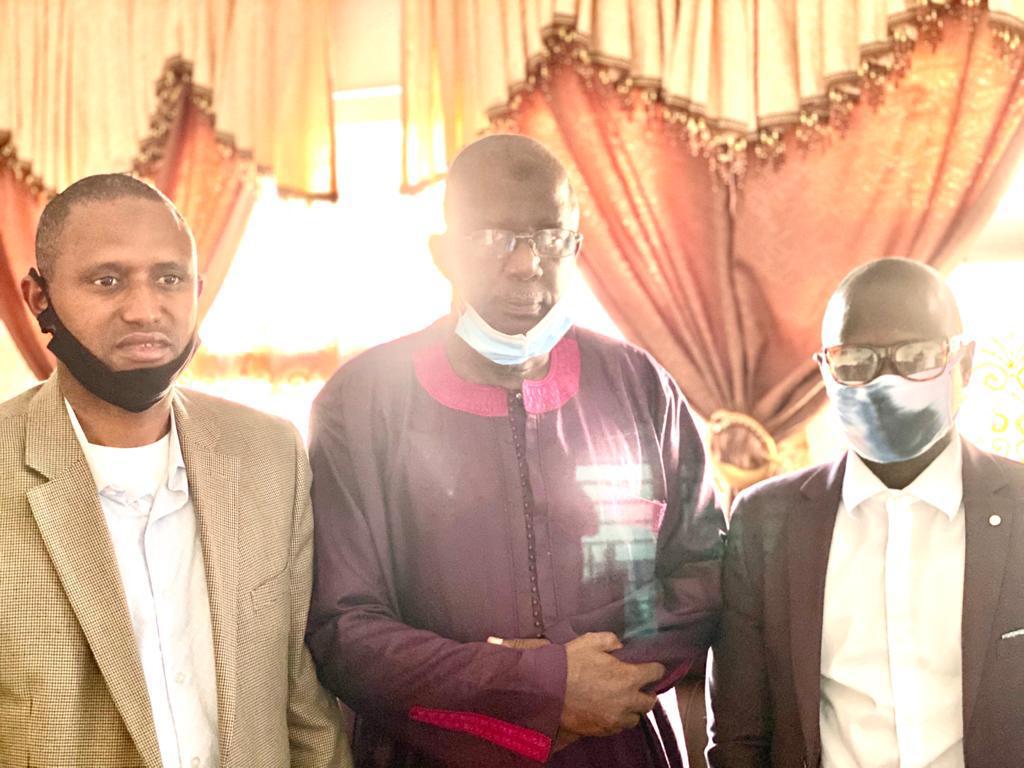 Le Président de l’Association des Sénégalais d’Amerique, Sadio Yaya Barry et le Trésorier Général, Mamadou Drame à Denver pour rendre hommage à Djiby Diol et sa famille