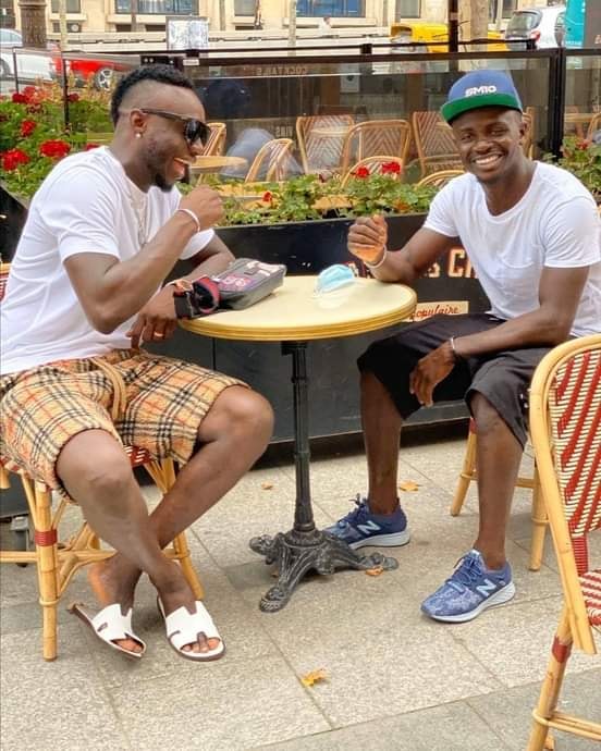 Mbaye Diagne en toute complicité avec Sadio Mane