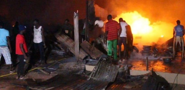 Incendie au marché central de Louga: Le commandant des pompiers explique comment le feu s’est déclenché