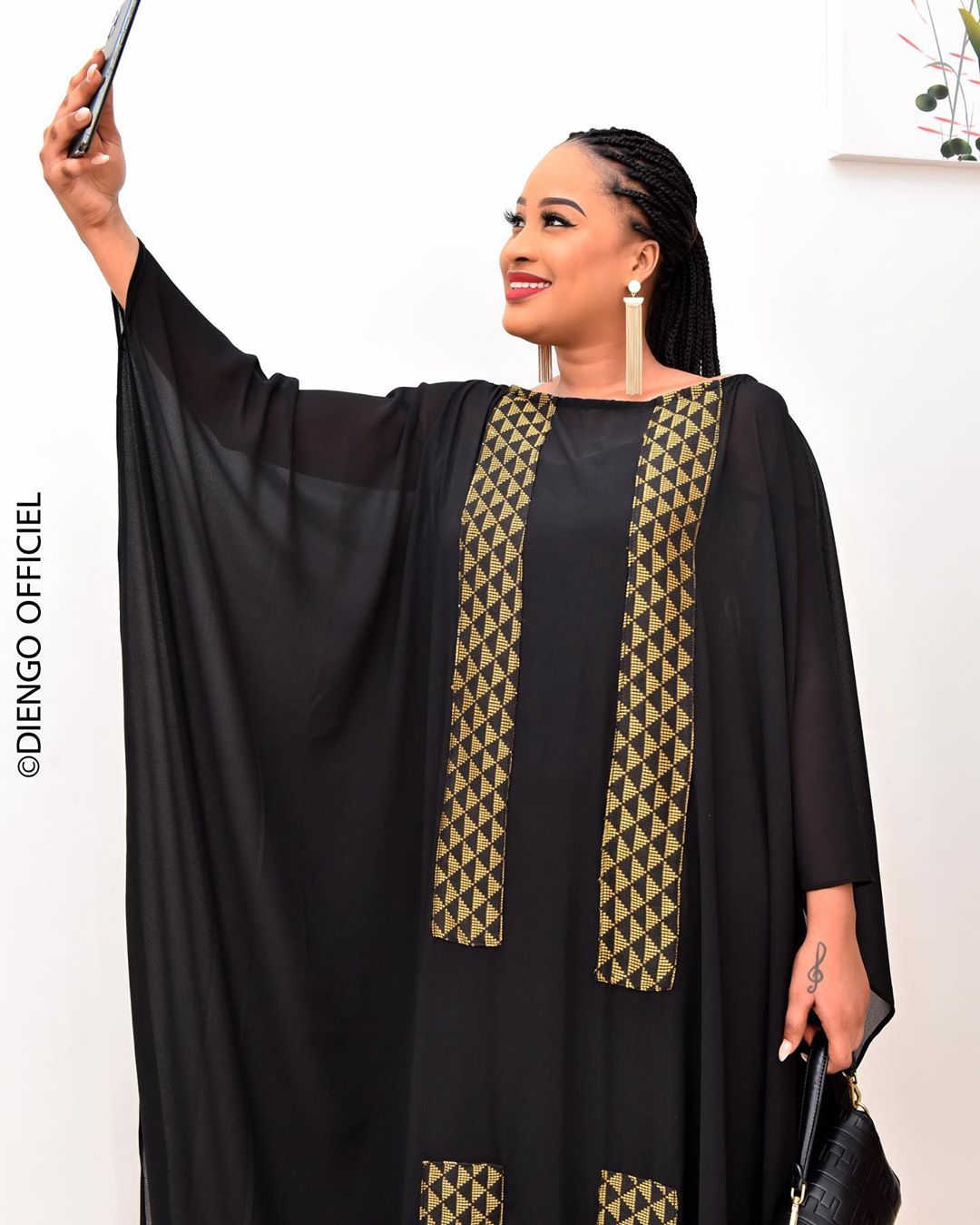 Racky MHDM sublime en robe noire