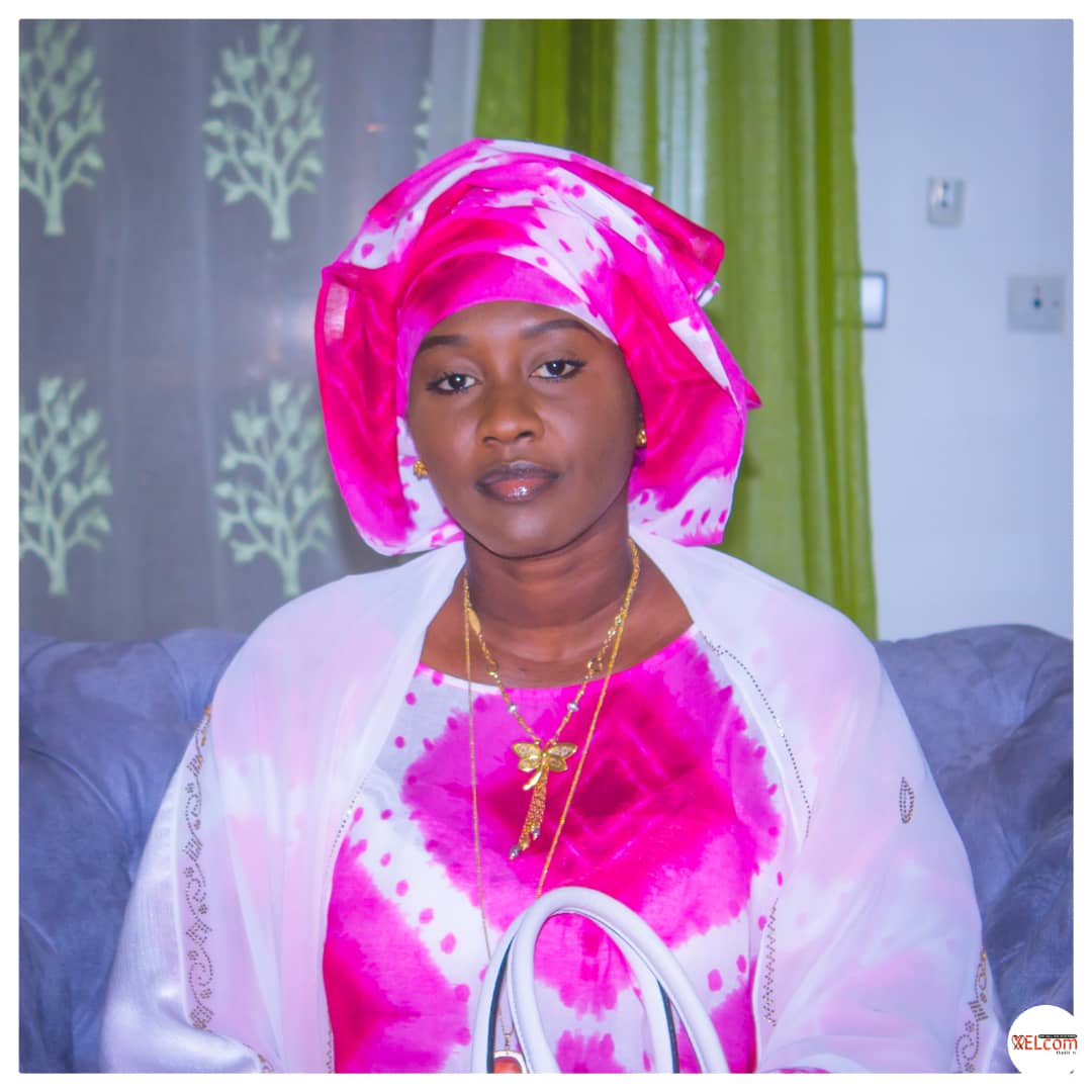 Découvrez la veuve du Cheikh des thiantacounes Sokhna Adja Saliou, une femme d’une beauté exceptionnelle alliée à sa simplicité