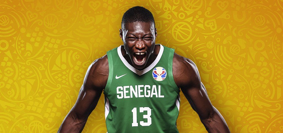 Basket – Jeep Elite: Le pivot des Lions Hamady Ndiaye signe au Bouzalac Basket Dordogne