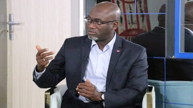 Différend Senelec-Akilee : Papa Mademba Bitèye hausse le ton « le modèle économique du contrat n’est pas conforme aux standards internationaux dans le domaine »