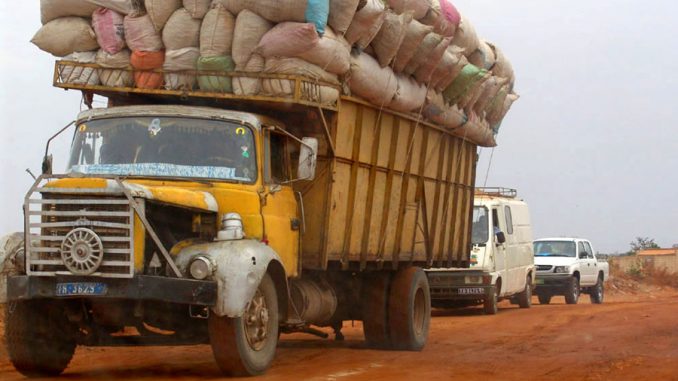 Arrêté : Ces véhicules sont désormais interdits sur certains axes routiers, à certaines heures , voici la Grande décision du gouverneur de Dakar