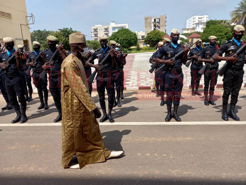 La cérémonie de remise de moyens techniques et de matériels sanitaires aux Forces de Défense et de Sécurité (FDS) du Sénégal, présidé par Mr le Ministre de l'intérieur