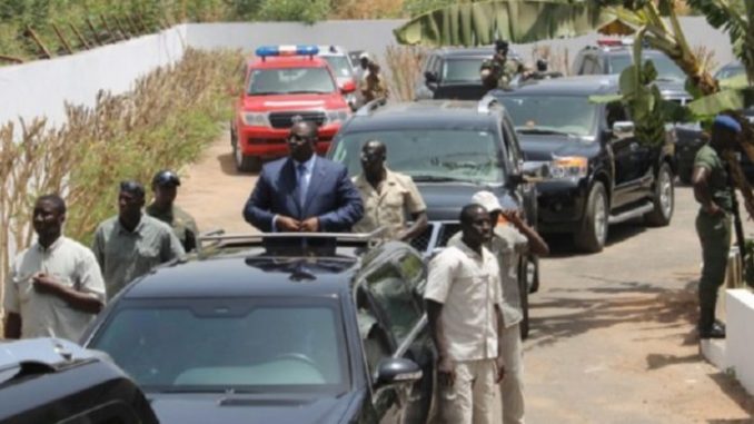 Tournée de Macky : Les leaders apéristes violent les mesures barrières au coronavirus