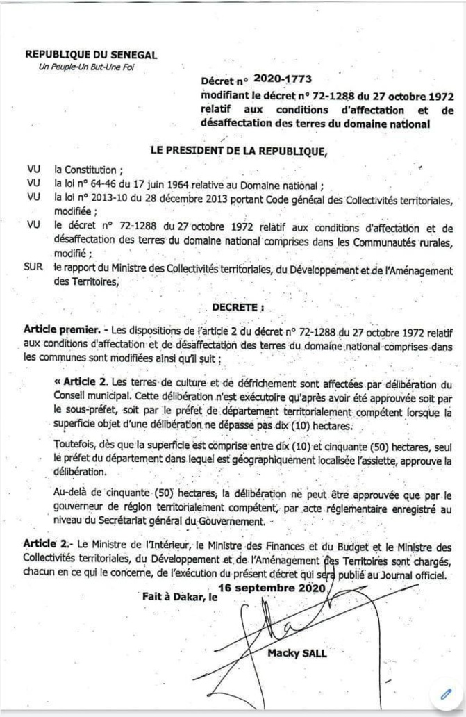 Affectation et désaffectation des terres du Domaine national: Le Président de la République, Macky Sall signe la modification du décret