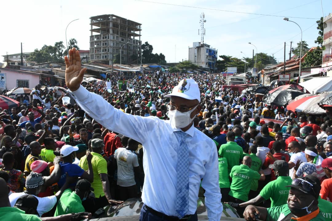 Cellou Dalein Diallo:Conakry est en fête ce soir ! Merci à tous pour cet accueil chaleureux et empli d’amour.