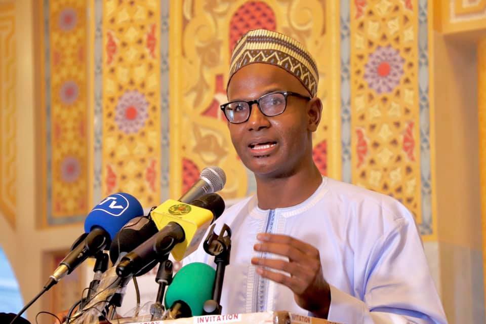 Les images de la cérémonie de dédicace du livre, Vie et Œuvre d'un bâtisseur des âmes de Serigne Souhayoubou Kébé dédié à Serigne Saliou Mbacké