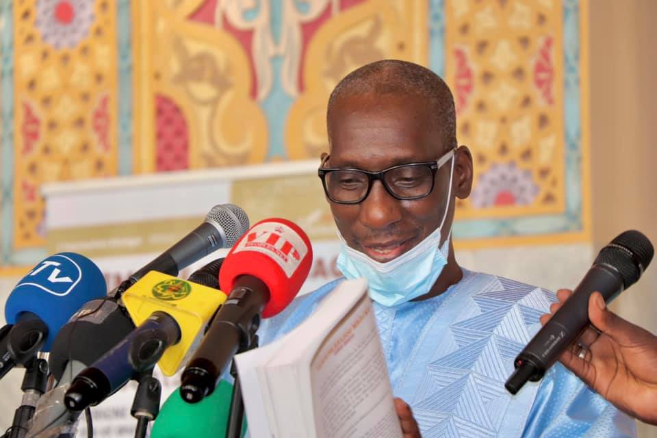 Les images de la cérémonie de dédicace du livre, Vie et Œuvre d'un bâtisseur des âmes de Serigne Souhayoubou Kébé dédié à Serigne Saliou Mbacké
