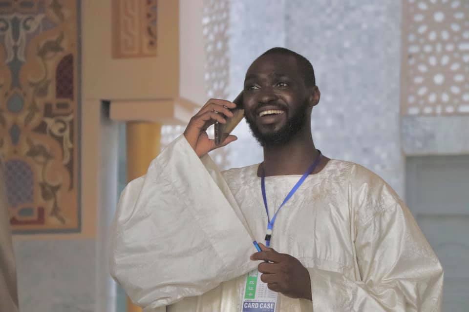Les images de la cérémonie de dédicace du livre, Vie et Œuvre d'un bâtisseur des âmes de Serigne Souhayoubou Kébé dédié à Serigne Saliou Mbacké