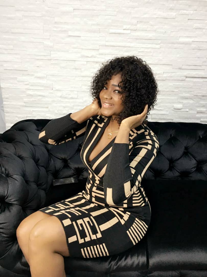 After Accouchement – La Nouvelle Maman Fama Thioune Apparaît Plus $€Xy Que Jamais