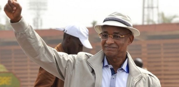 Présidentielle Guinée: Alpha Condé pressé par les diplomates pour qu'il reconnaisse sa défaite