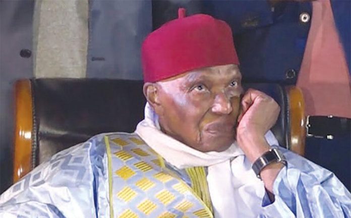 Dans une colère noire, Me Abdoulaye Wade pourrait porter plainte contre un cadre du PDS
