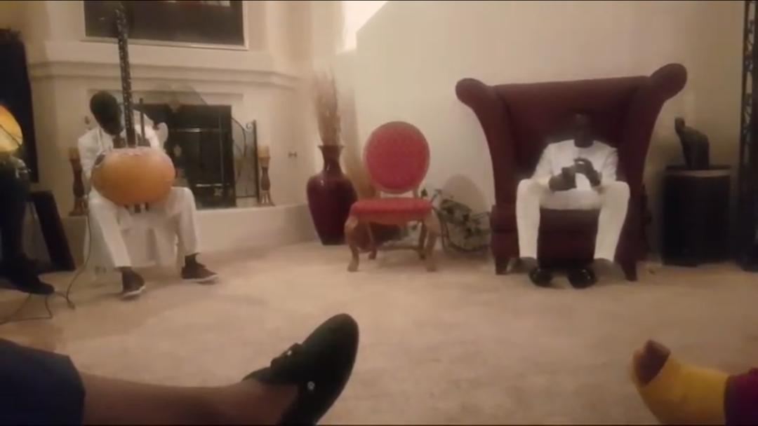 En direct Khawaré Chez Mo Gates à Las Vegas Ndiolle crée une chanson aux détracteurs