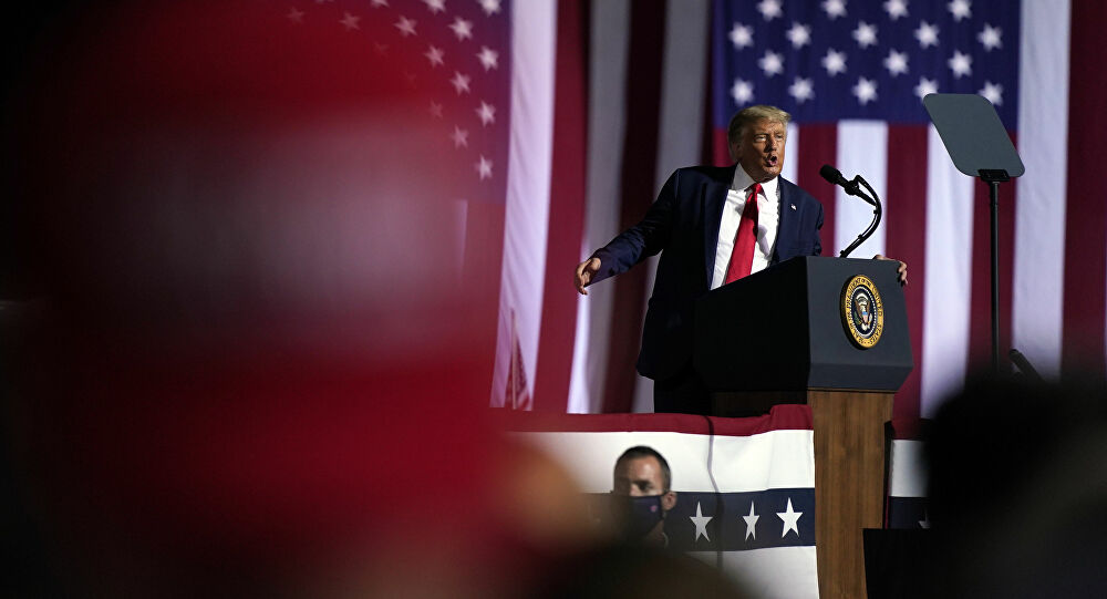Trump réagit à la publication des premiers résultats de l’élection, qui lui sont favorables