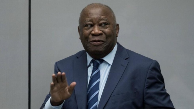 Passeport diplomatique: Laurent Gbagbo a son récépissé et..