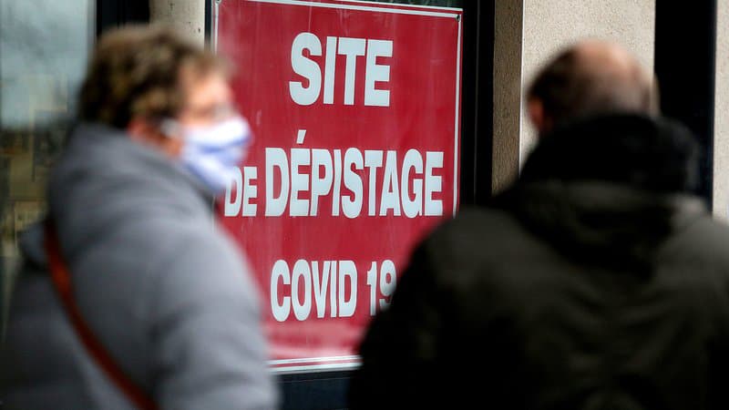 Que sait-on des deux variants du Covid-19 détectés en France?