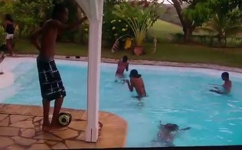 Violation de l'État d’urgence : des fils à papa, femmes mariées et diplomates surpris en plein ‘’piscine party’’