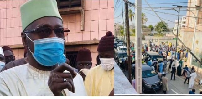 Tivaouane : Le Khalife des Tidianes à la prière mortuaire de Serigne Abdoul Aziz Sy