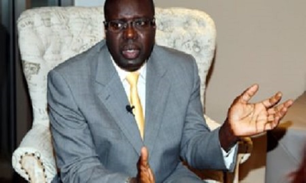 Urgent : Boubacar Sèye, le président de HSF arrêté par la police à sa descente d’avion