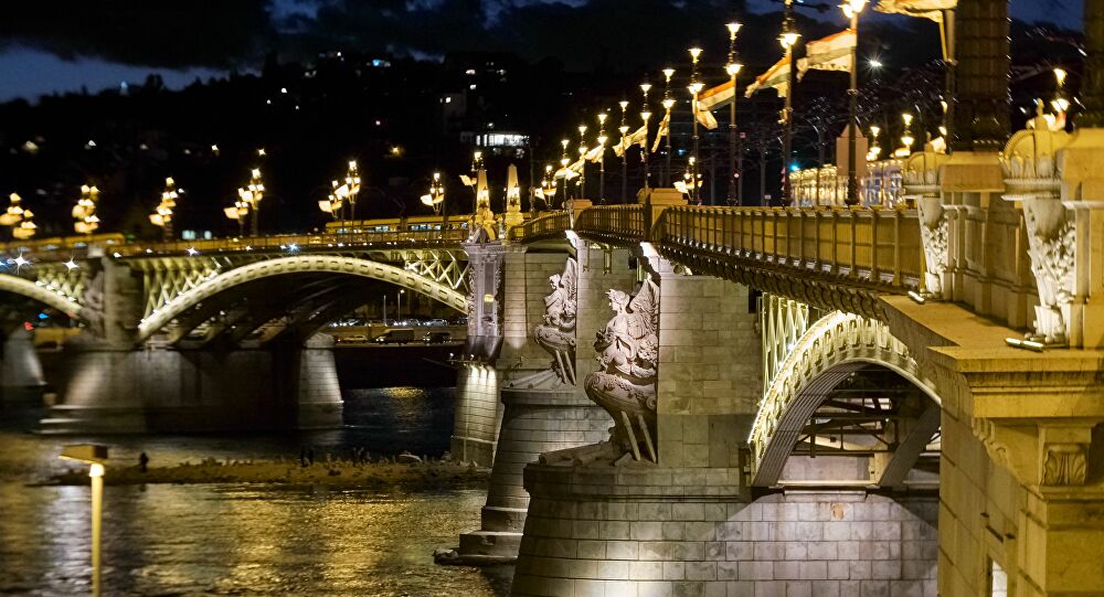 Budapest annonce avoir reçu un projet de contrat avec la Russie sur le vaccin Spoutnik V