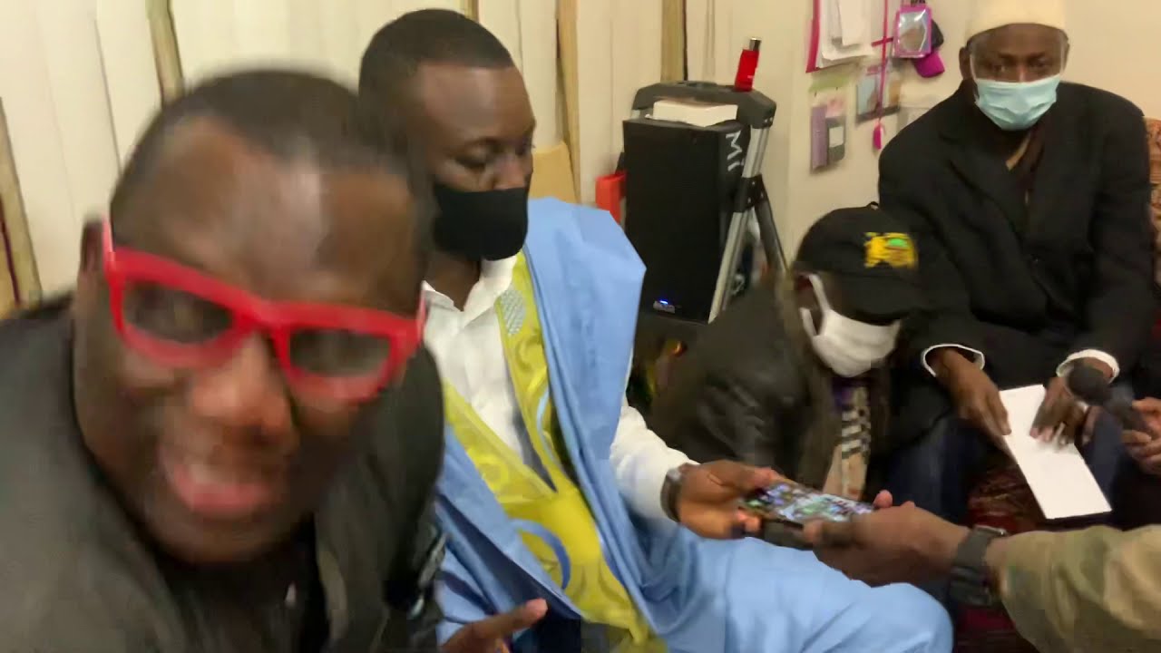 Mo Gates rend visite au Dahira MICA des mourides de New York avec un chèque de 25 000 dollars