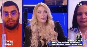 Loana charge sa fille Mindy dans TPMP