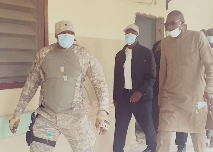 Soutien aux blessés : Ousmane Sonko en visite à l’hôpital de Grand Yoff