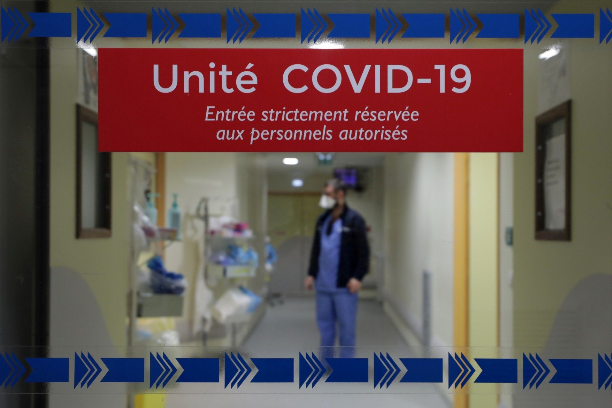 Un premier cas de réinfection grave par le variant sud-africain décrit en France