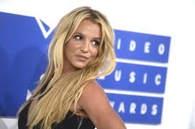 Britney Spears sous tutelle : Son père accusé d’abus de pouvoir, il sort du silence Britney Spears sous tutelle : Son père accusé d’abus de pouvoir, il sort du silence
