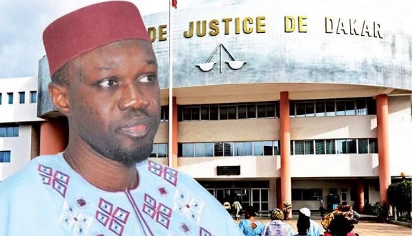 Direct au tribunal de Dakar Ousmane Sonko sous contrôle judicaire face au doyen des juge Samba Sall
